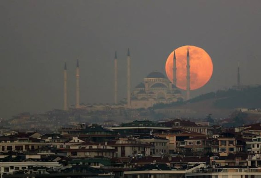 Superluna. Así se vio la “luna de nieve” en el mundo