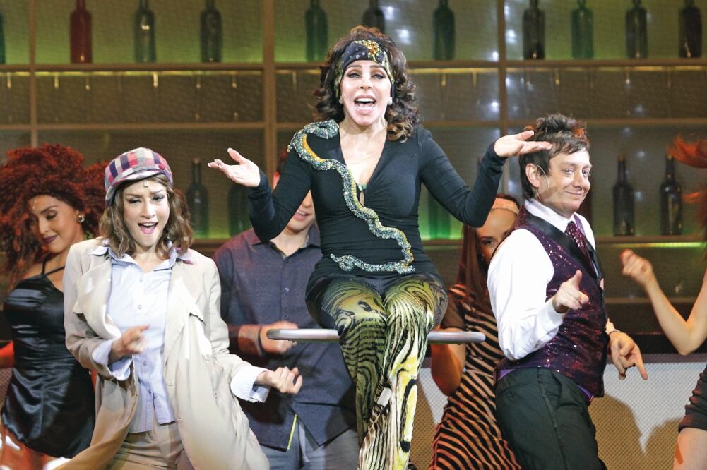 Verónica Castro expresó su molestia por suspender la obra Aplauso (CARLOS MEJÍA. EL UNIVERSAL)