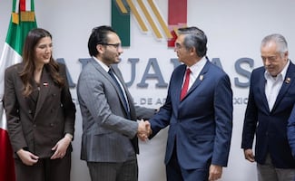 Américo Villarreal impulsa agenda aduanera de Tamaulipas; presenta proyectos clave a nuevo titular de ANAM