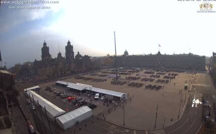 Todo listo en el Zócalo para el desfile militar por el Día de la Independencia