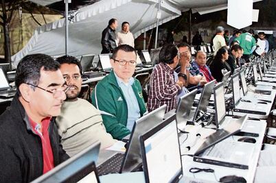 Pan, atole, café y tamales dieron a los profesores