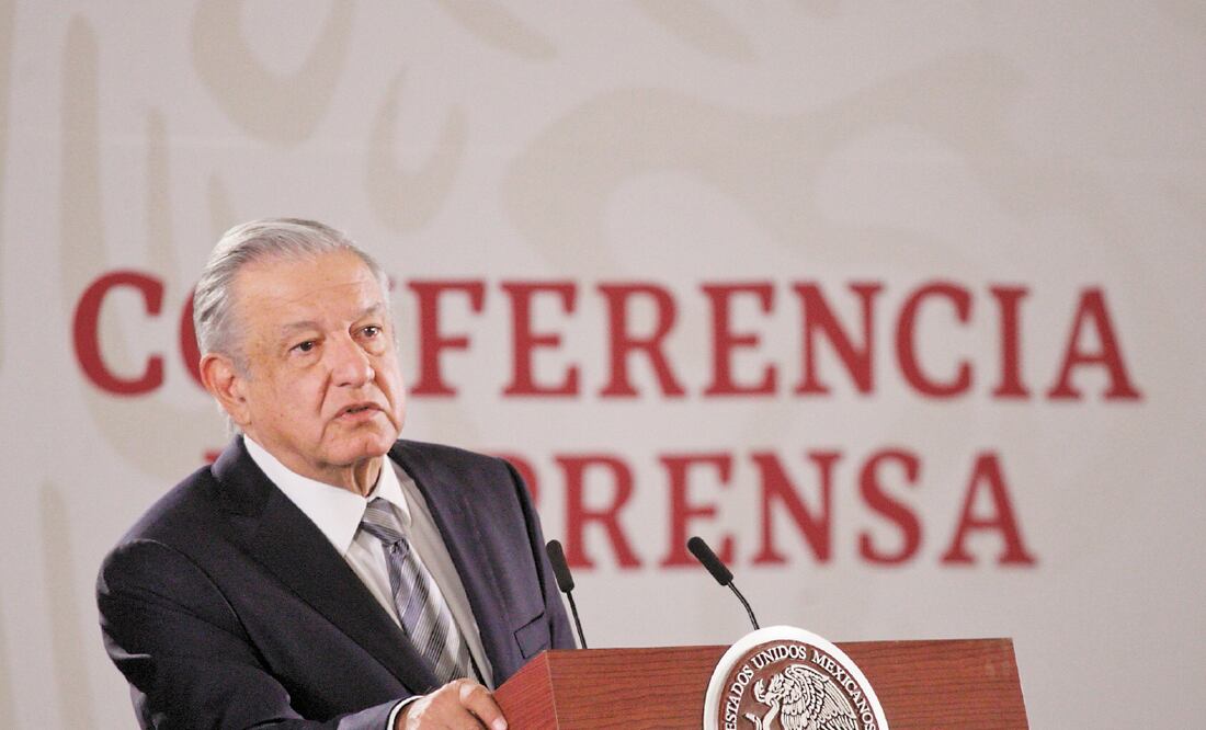 El presidente Andrés Manuel López Obrador presumió la inversión que su gobierno hará en programas sociales para adultos mayores, jóvenes discapacitados y niños de bajos recursos, una vez aprobado el PEF 2020. Foto: GERMÁN ESPINOSA. EL UNIVERSAL
