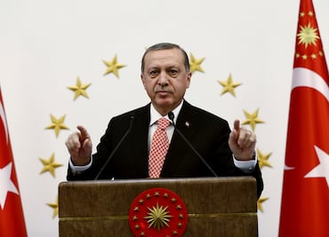 Erdogan y Putin acuerdan seguir buscando tregua en Aleppo