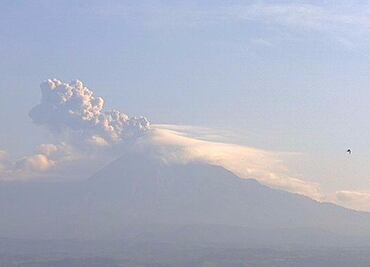 Por caída de ceniza, Aeropuerto Internacional Hermanos Serdán en Puebla permanecerá cerrado hasta nuevo aviso