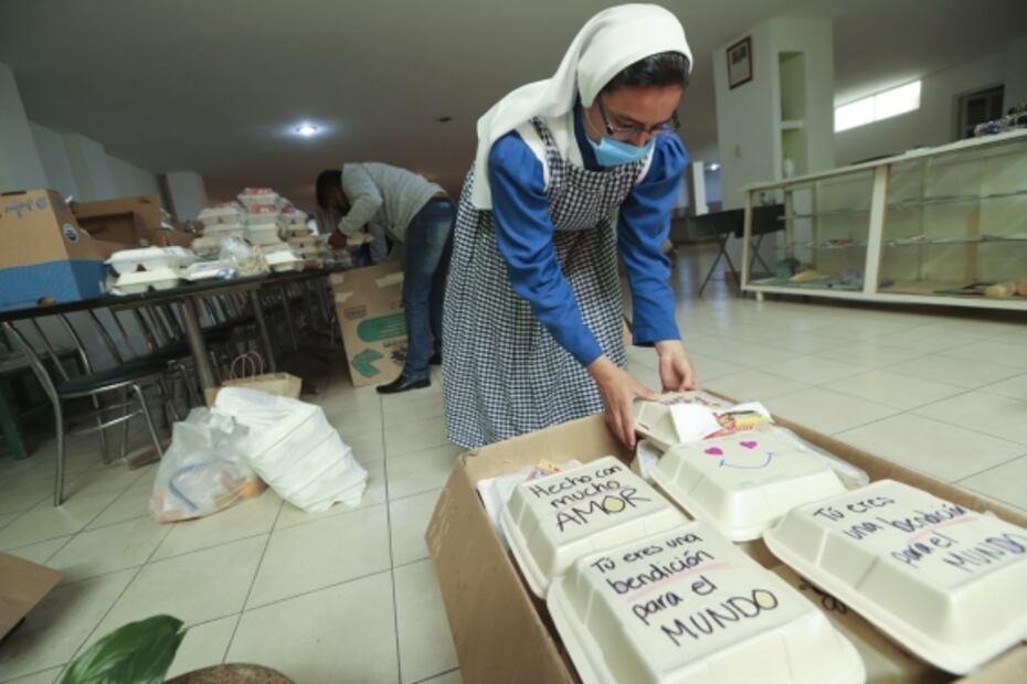 Lucha libre, la Santa Muerte y Covid fitness, entre las mejores fotos de la semana