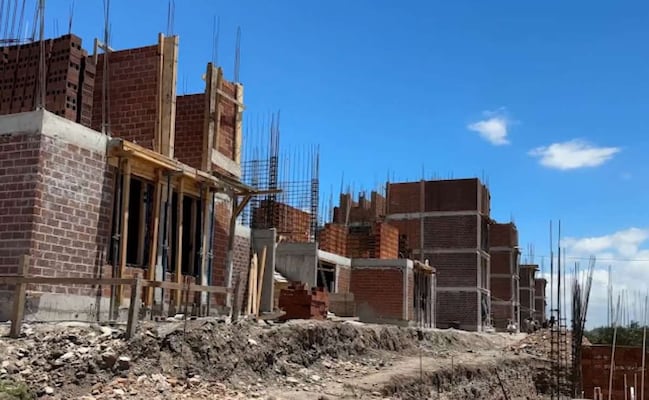 Diputados reciben iniciativa presidencial en materia de vivienda; busca subsanar insuficiencia de servicios