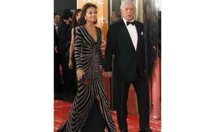 Vargas Llosa llega a los Goya de la mano de Preysler