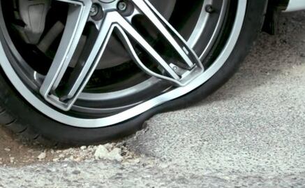 Presentan rines flexibles a prueba de baches