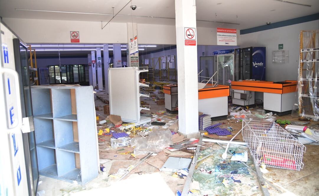 Establecimiento saqueados en Ecatepec. (Foto: Eduardo Sánchez/El Gráfico)