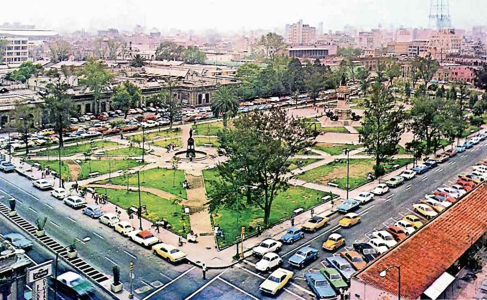 Vista panorámica del parque donde se observa el trazo original de los andadores y jardines. Foto: COLECCIÓN CARLOS VILLASANA
