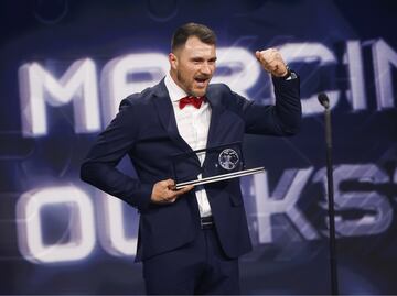Marcin Oleksy, el jugador amputado que ganó el Premio Puskás