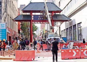 Reciben Año Nuevo Chino entre obras y escombro