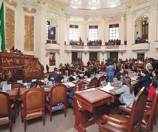 Meten acelerador para dictaminar ley de trabajo informal