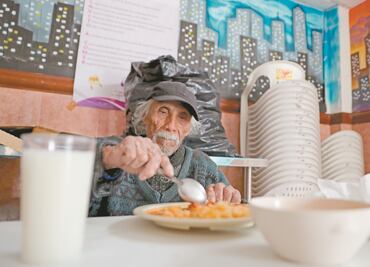 Quita AMLO dinero a comedores de Peña Nieto