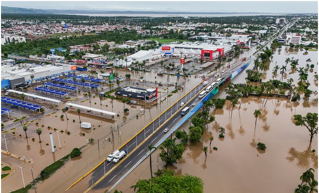 Fotografía aérea de la zona afectada por el paso del Huracán John. EFE/David Guzmán