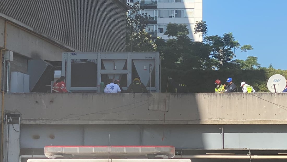 El herido fue trasladado a un hospital cercano para su atención médica