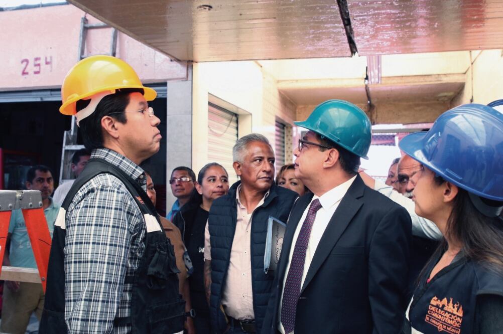 Ayer fueron verificadas en las instalaciones eléctricas y de gas en las naves, además de entregarle extintores a locatarios (ESPECIAL)