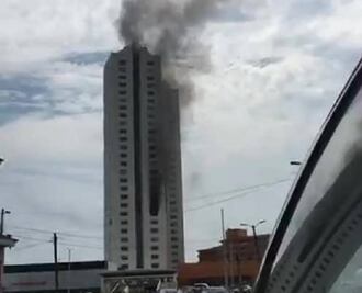 Se incendia edificio en Boca del Río, Veracruz