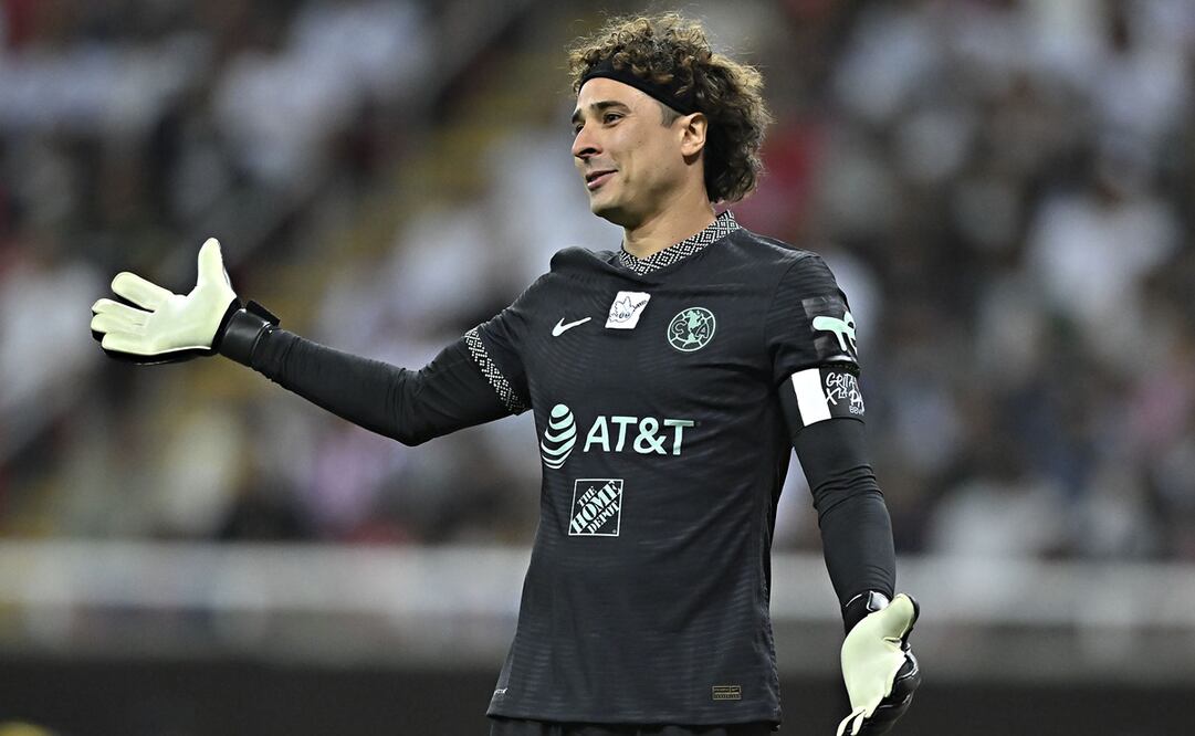 Guillermo Ochoa durante el Clásico Nacional - FOTO: Imago7