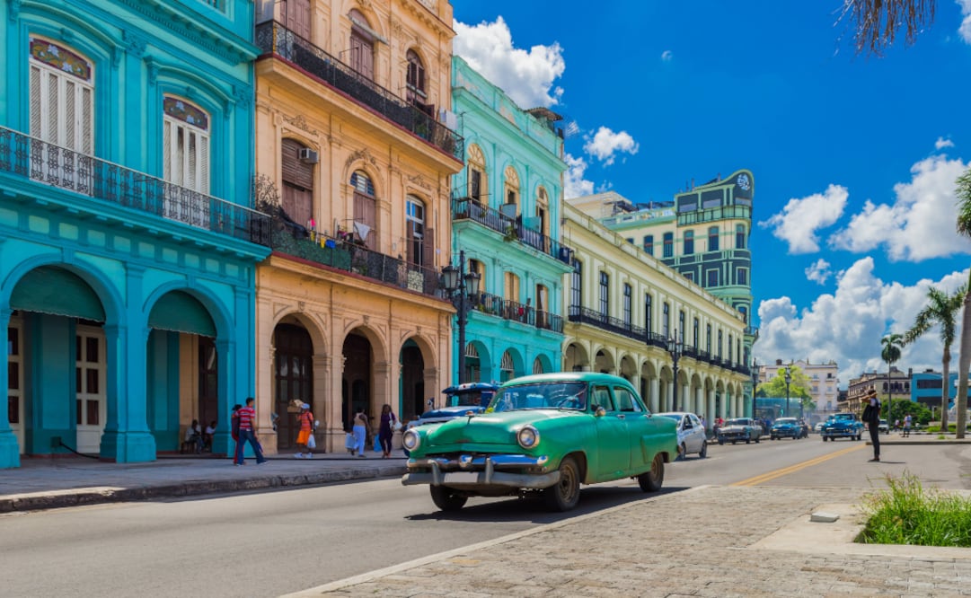 Para visitar Cuba debes solicitar una visa, conocida como "Tarjeta Turística". (Foto: iStock)