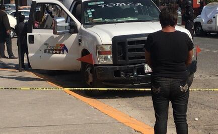 Matan a dos hombres a bordo de una pipa de gas en Tlalnepantla