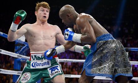 Mayweather se burla del millonario contrato del 'Canelo' Álvarez