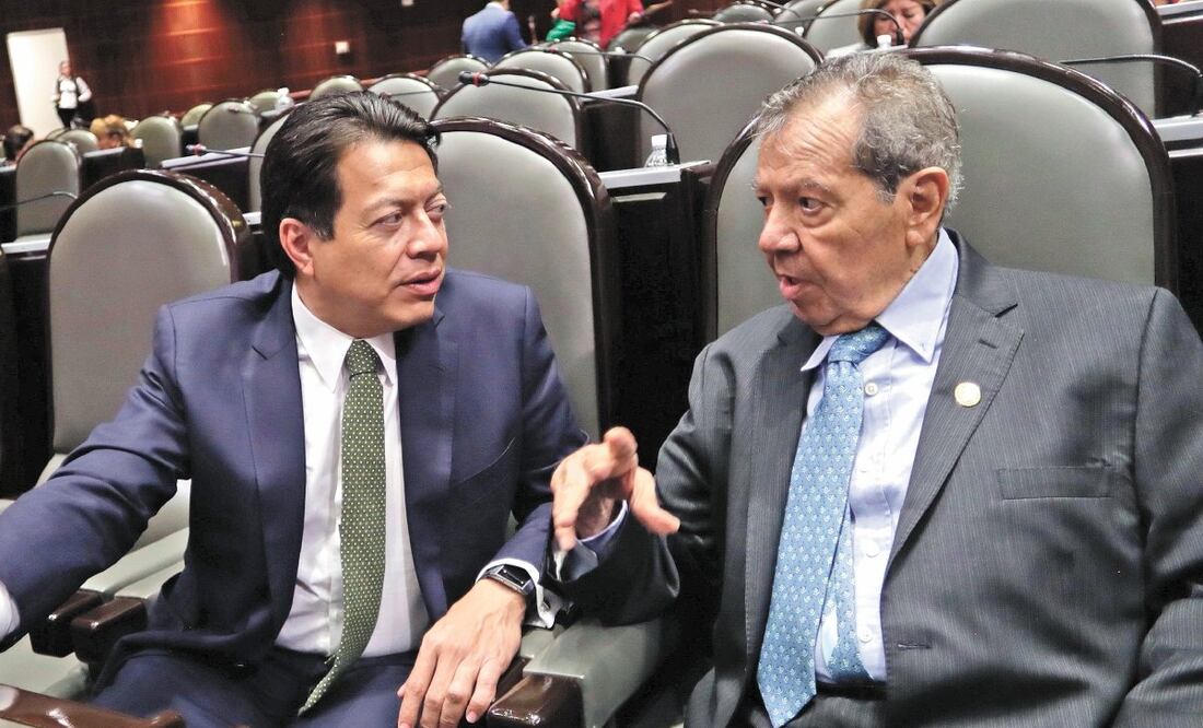 Mario Delgado y Porfirio Muñoz Ledo, durante una sesión en el pleno de la Cámara de Diputados, en septiembre del año pasado. Foto: Archivo. EL UNIVERSAL