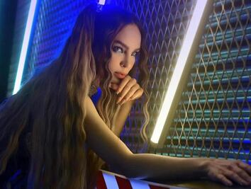 Belinda sorprende a sus fans con escote de infarto en “La Voz Senior”
