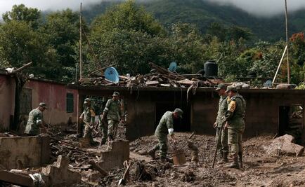 EPN, en zona afectada por “Earl”