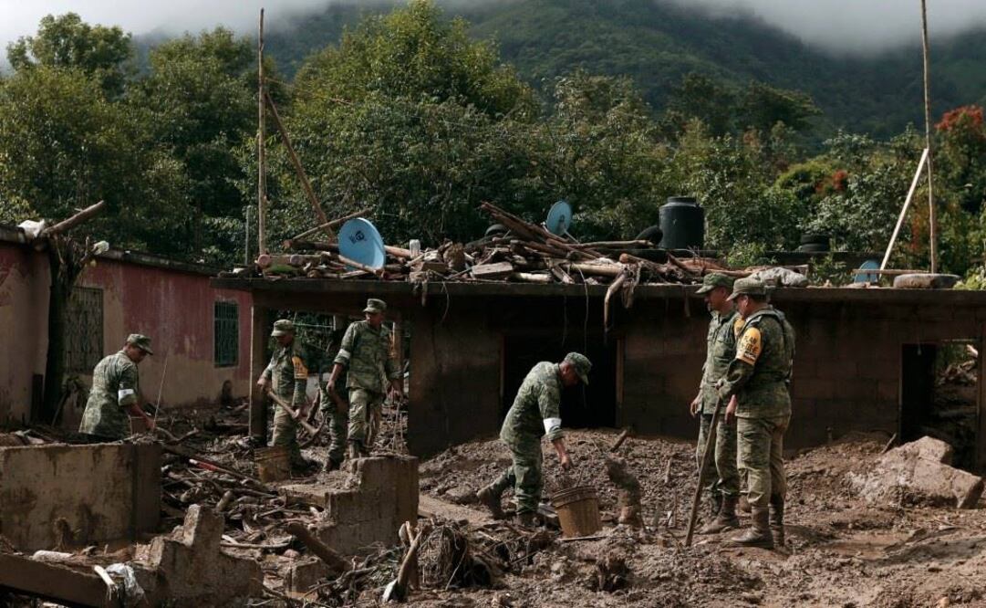 EPN, en zona afectada por “Earl”