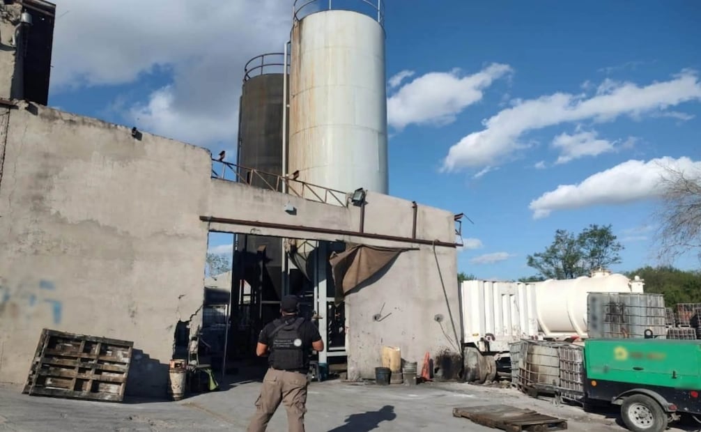 Huachicol fiscal; FGR revela cómo operan las redes de contrabando de combustible y sus millonarios aseguramientos. Foto: Especial