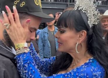 Maribel Guardia da emotiva bendición a Emiliano, el hijo mayor de Pepe Aguilar