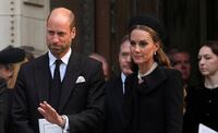 Tragedia en Londres: muere amigo del príncipe William y Kate tras caer desde una azotea; tenía 45 años. Foto: AP / Joanna Chan