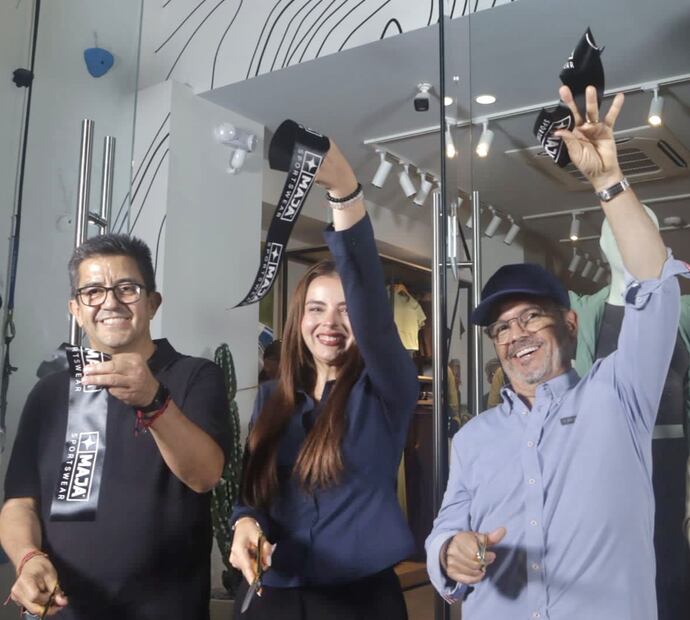 El empresario José Ignacio De Nicolás, CEO de Maja cortó el listón inaugural / Foto: Cortesía de Maja Sportswear