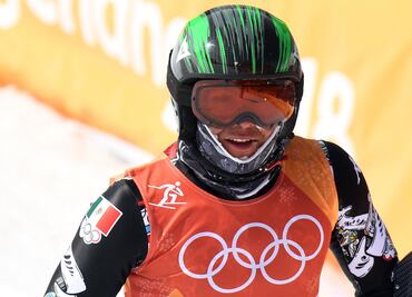 Rodolfo Dickson, esquiador mexicano termina en el lugar 55