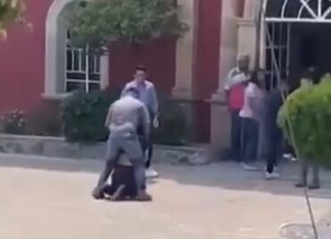 Hidalgo: presidencia municipal de Mezquititlán repudia actos de violencia; funcionarios golpearon a repartidor de paquetería