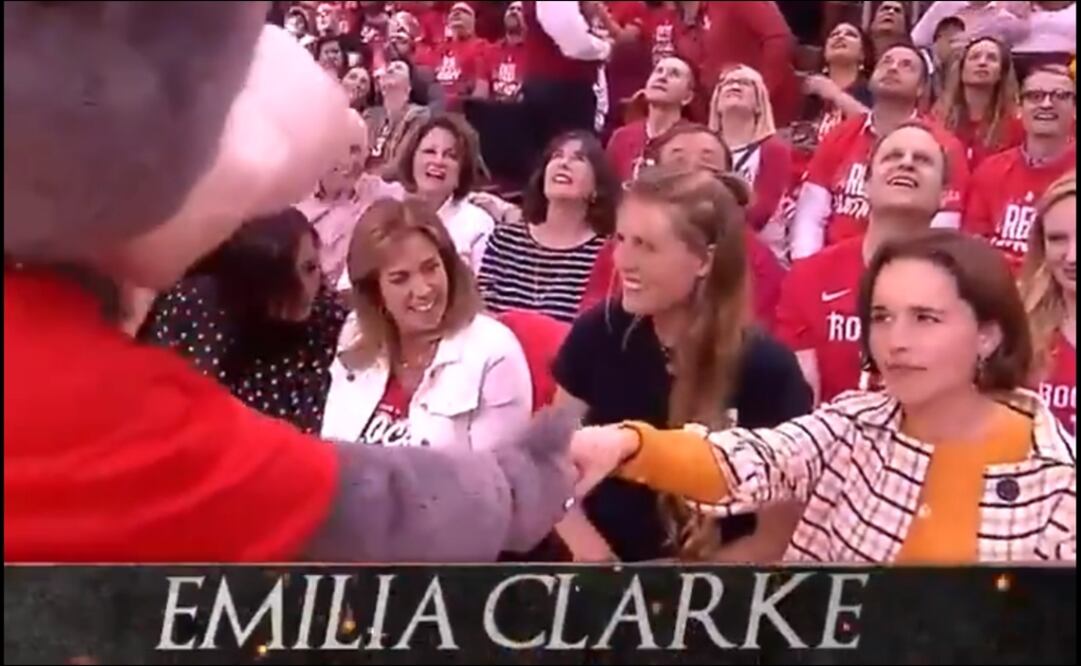 Emilia Clarke, protagonista de la popular serie. Foto: Twitter