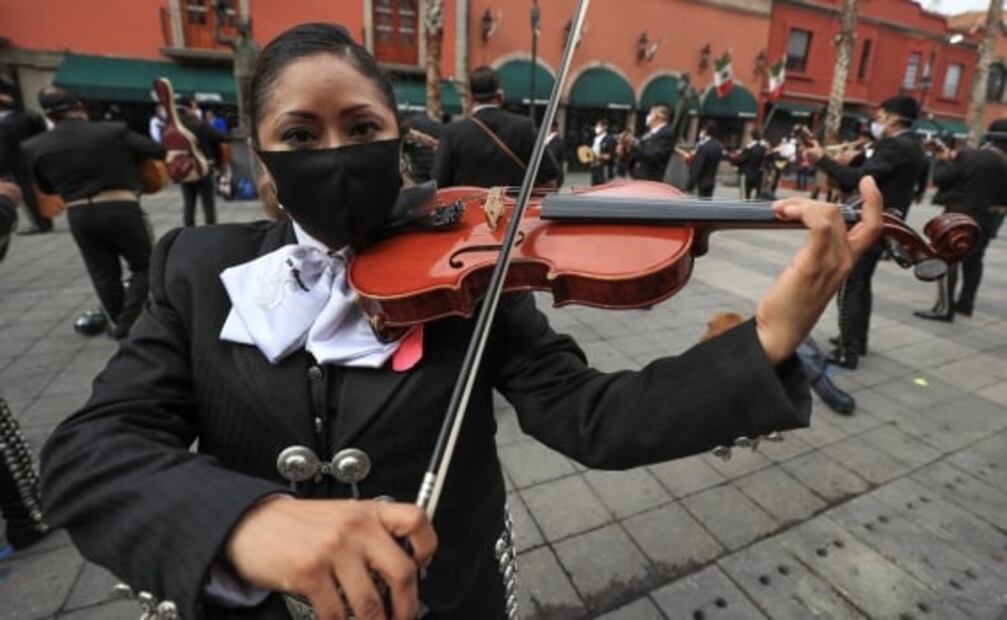 Sismo, mariachis y una noche con paramédicos, en las mejores fotos de la semana