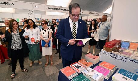 Rector de la UNAM subraya el poder de la lectura como práctica de resistencia en la Fiesta del Libro y la Rosa 2025