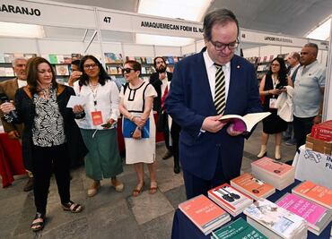 Rector de la UNAM subraya el poder de la lectura como práctica de resistencia en la Fiesta del Libro y la Rosa 2025