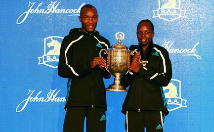 Atletas kenianos se imponen en la Maratón de Boston 2022