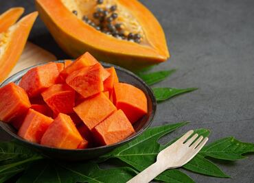 Por qué comer papaya en la noche