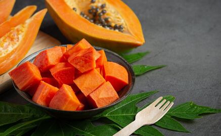 Por qué comer papaya en la noche