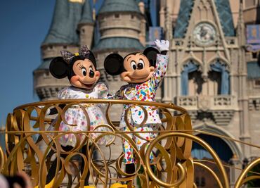 Cómo conseguir trabajo en los parques temáticos de Disney