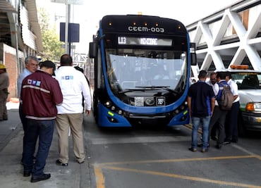 Arranca servicio del Trolebús Constitución de 1917-Mixcoac; “Yo creo que es funcional y sí conviene”, aseguran usuarios