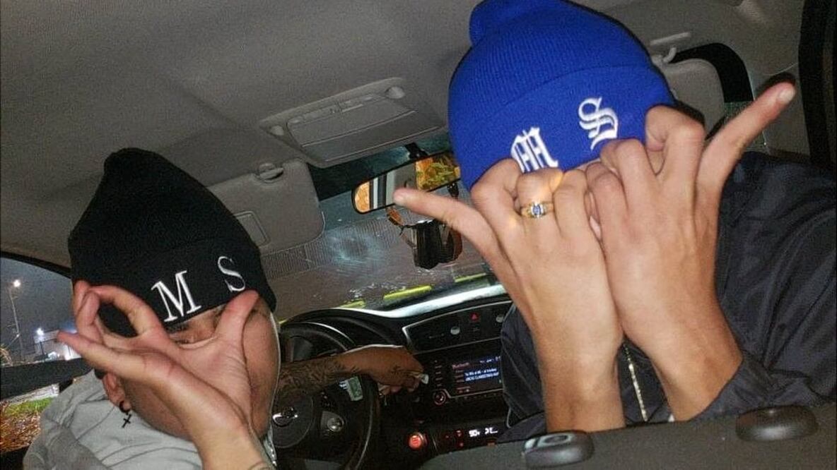 Los fiscales federales de EU presentaron fotos a la prensa relacionadas con las acusaciones contra 22 personas a las que señalan como miembros de la pandilla MS-13 (Foto:  Dpto Justicia Distrito Central California)