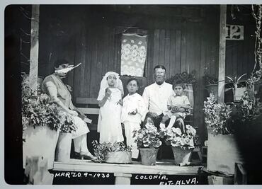 Una familia que vivió en la Estación Colonia de Ferrocarriles Nacionales