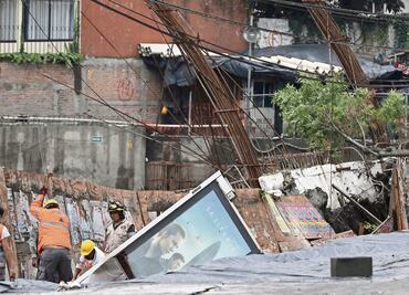 Por humedad se abre grieta de 3 metros en Villa Coapa