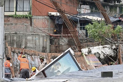 Por humedad se abre grieta de 3 metros en Villa Coapa