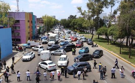 Padres de niños con cáncer cumplen más de 3 horas en bloqueo de Circuito Interior